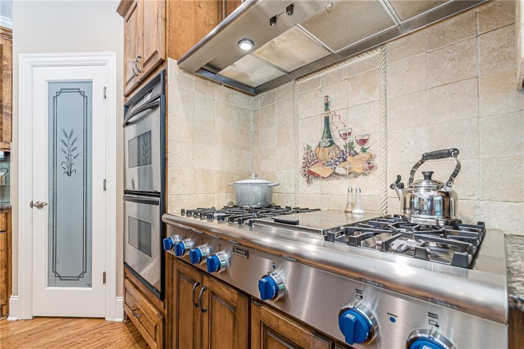 1315 Saint Marks Walk