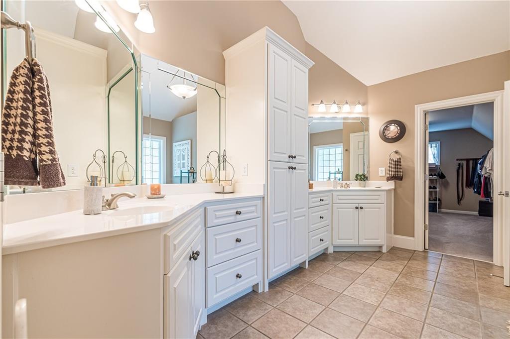 1315 Saint Marks Walk