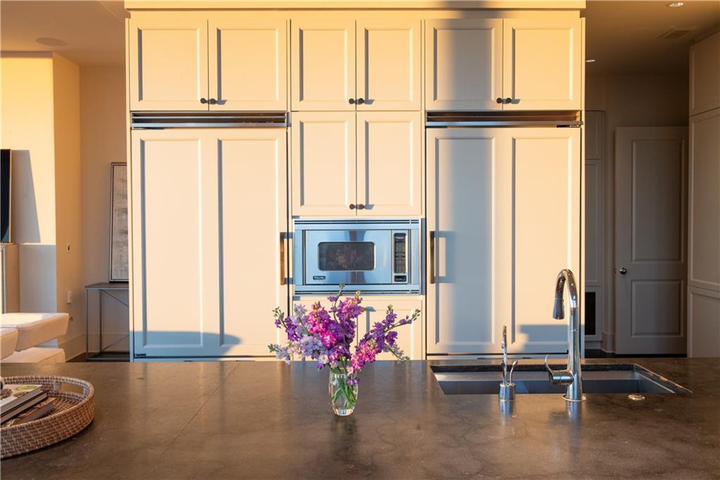 3630 Peachtree Road NE Unit PH-340
