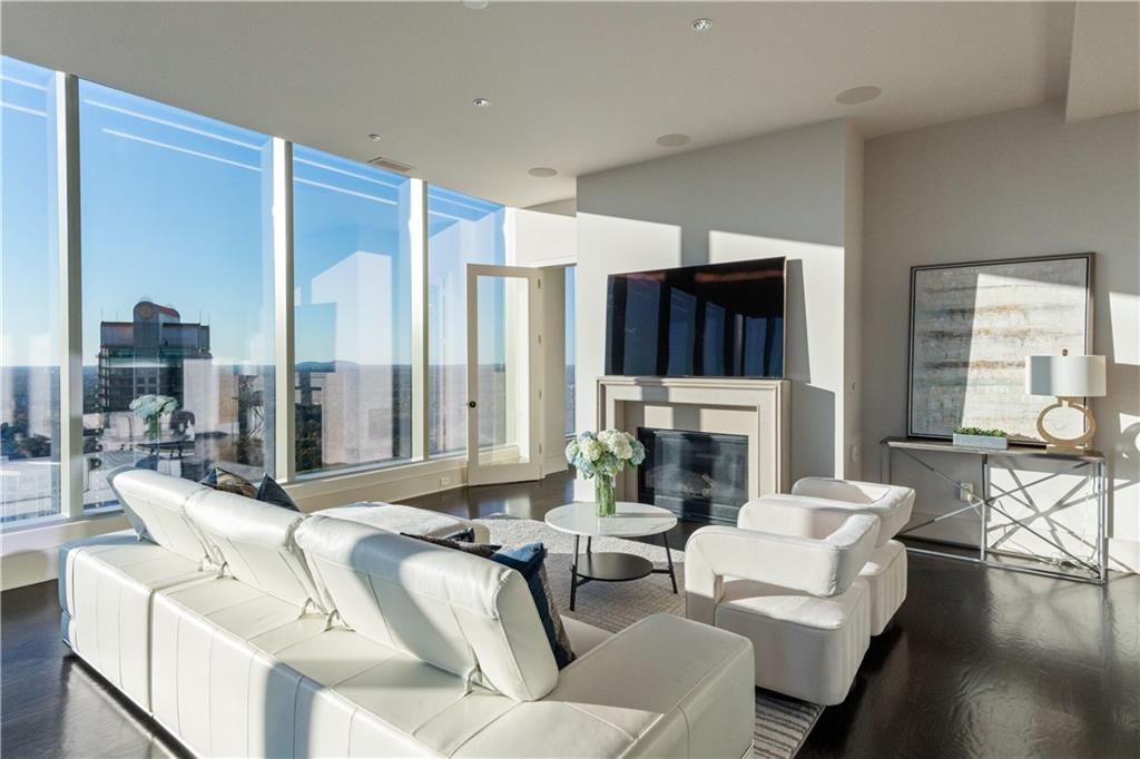 3630 Peachtree Road NE Unit PH-340