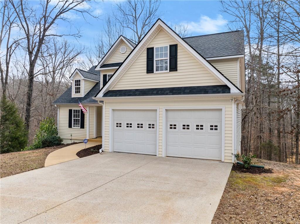 408 Valley Brook Circle W