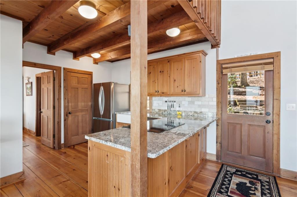 424 Sanderlin Mountain Drive