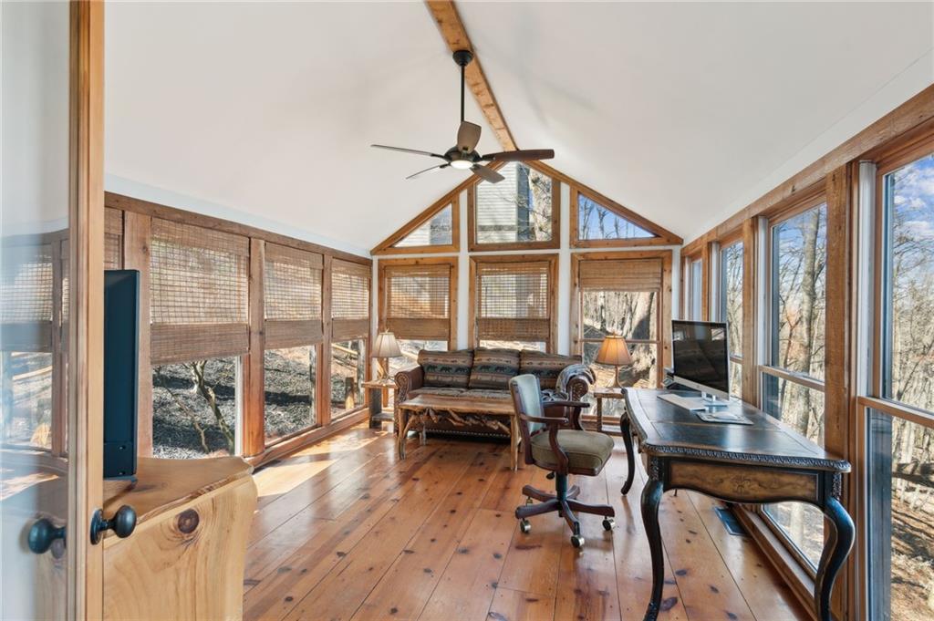 424 Sanderlin Mountain Drive