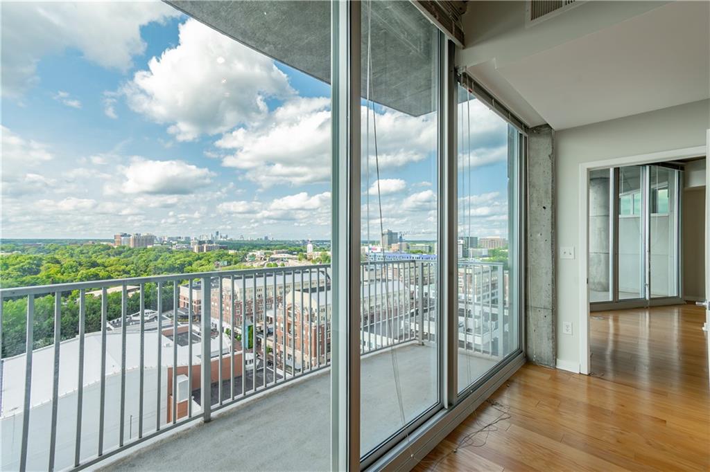 361 17TH Street Unit 1516