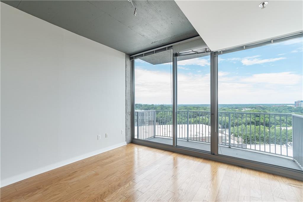 361 17TH Street Unit 1516