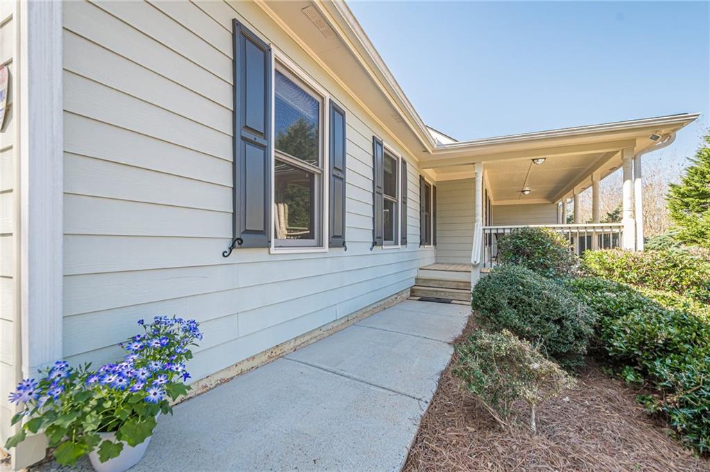 6365 Mountain View Trail