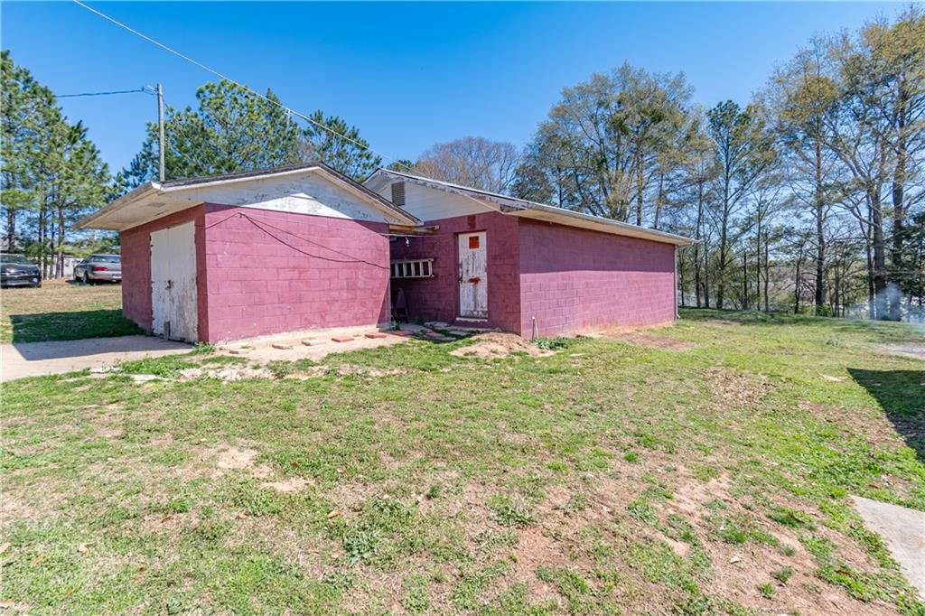 3929 Perry Lane