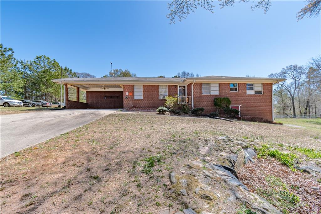 3929 Perry Lane