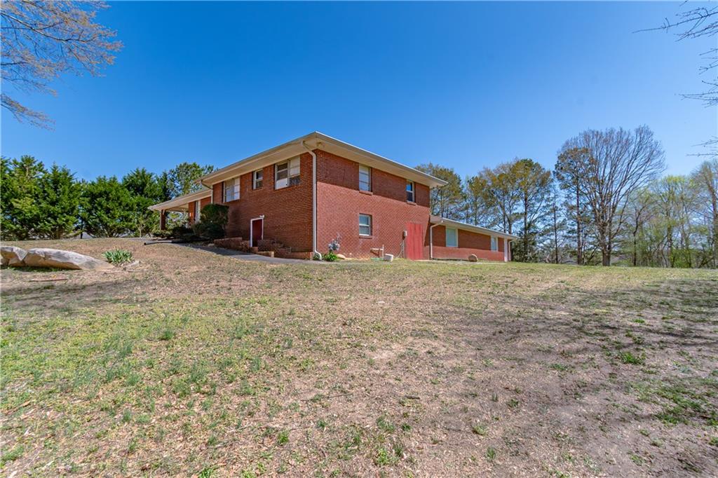 3929 Perry Lane