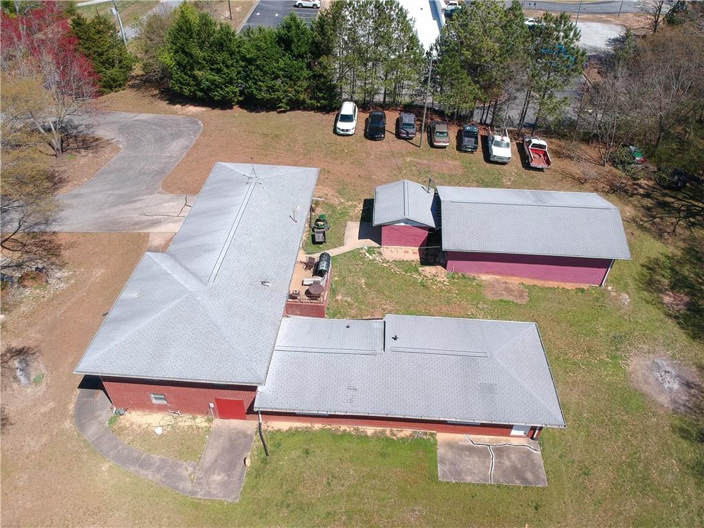 3929 Perry Lane