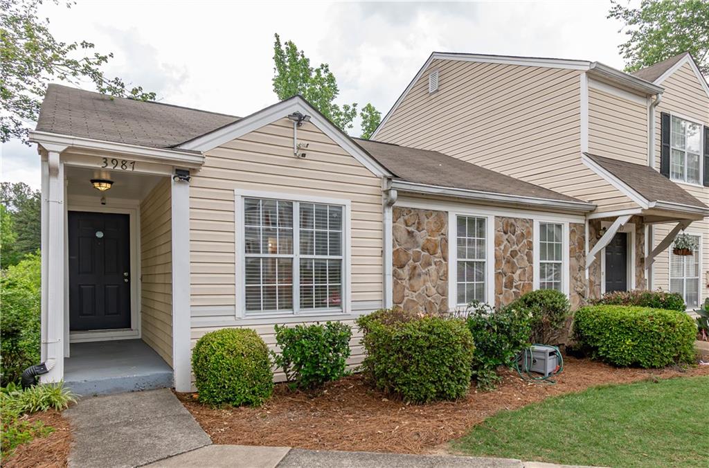3987 Bayside Circle