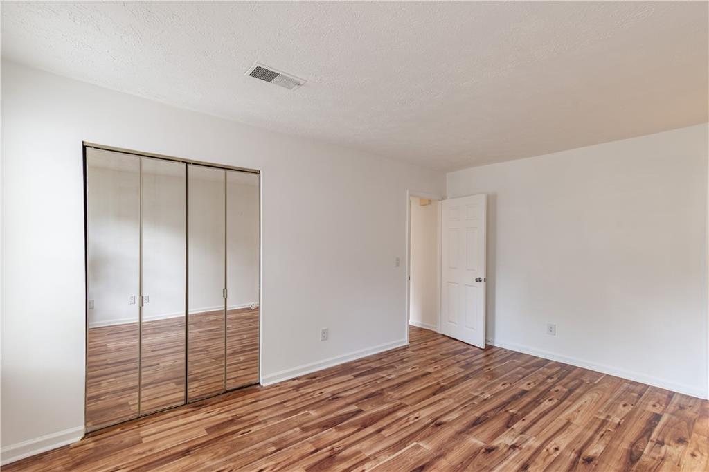 3987 Bayside Circle
