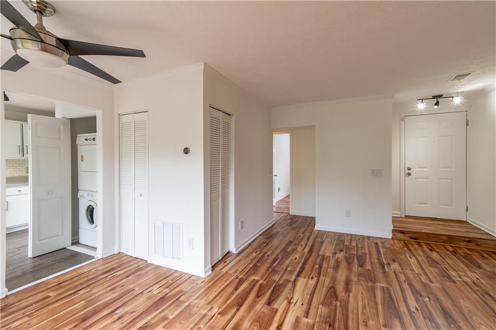 3987 Bayside Circle