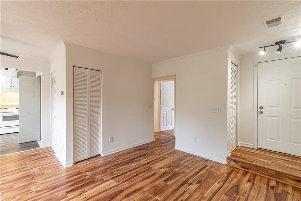 3987 Bayside Circle