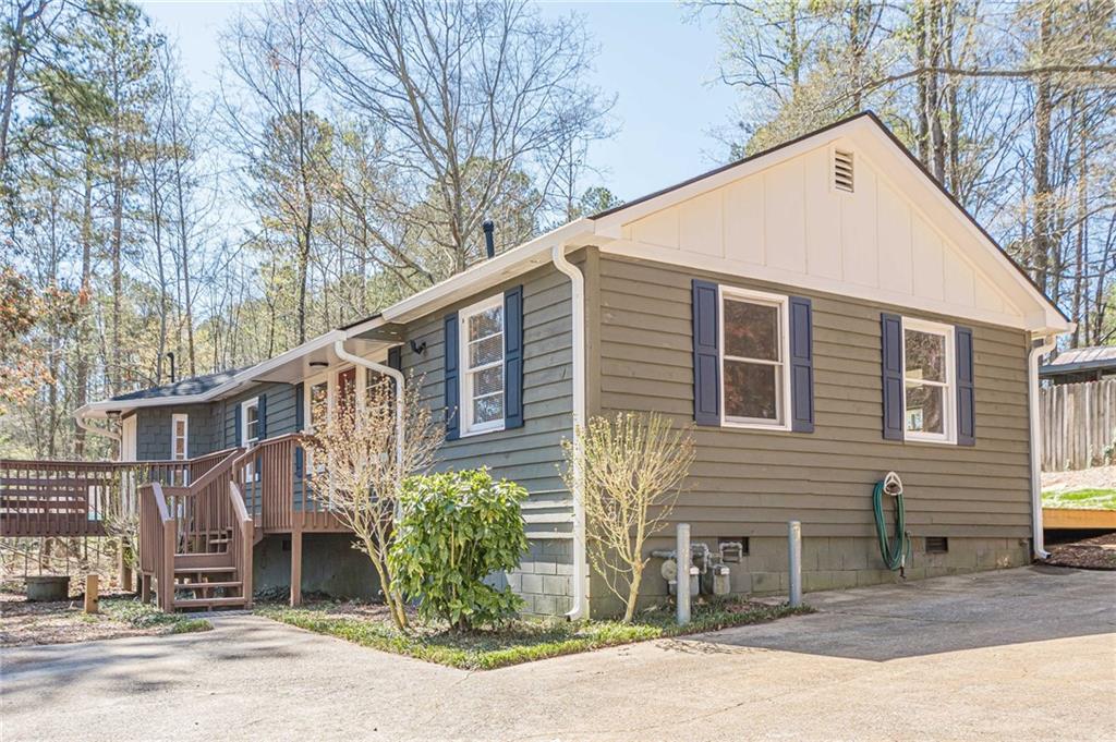524 S Holly Springs Road