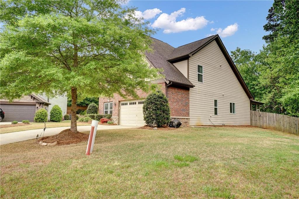 3215 Trowbridge Drive