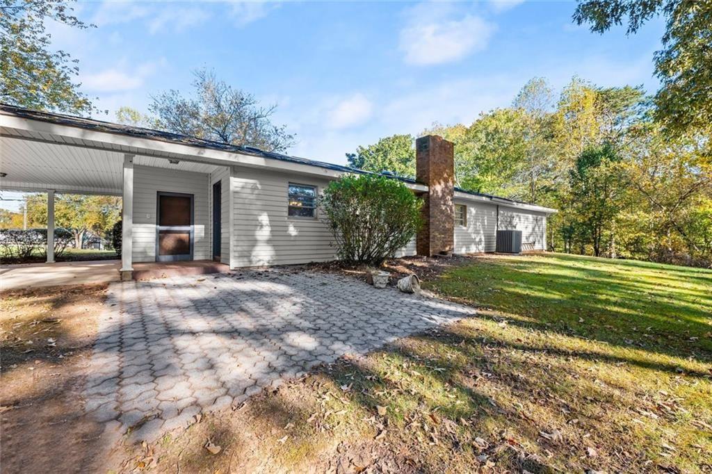 3724 Clarks Bridge Road