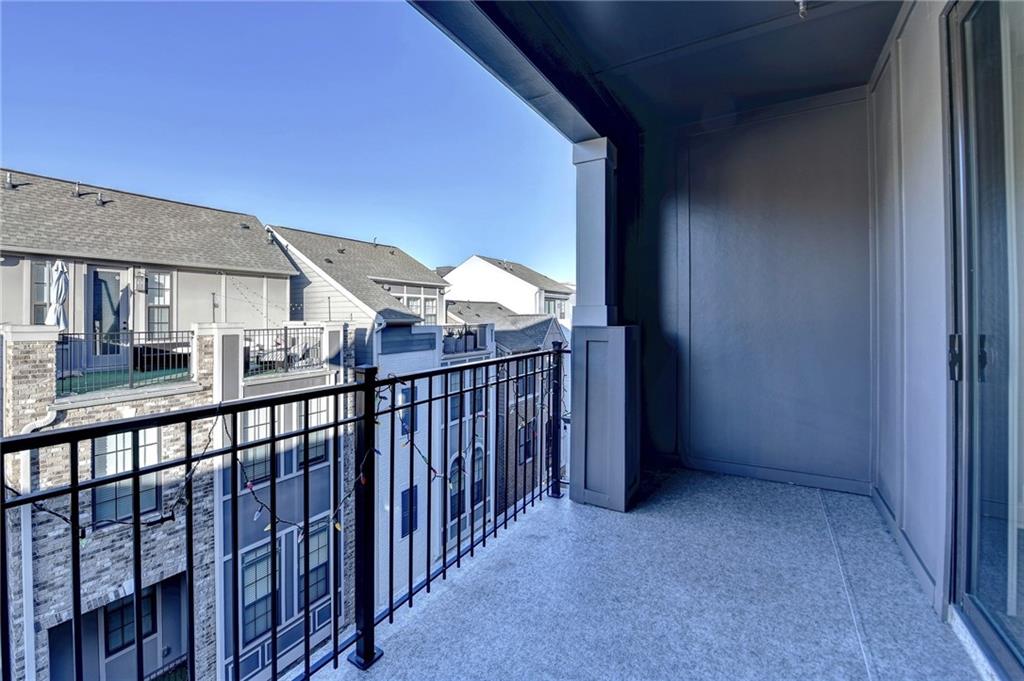 606 Broadview Terrace NE