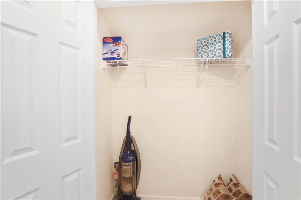 2595 Grapevine Circle