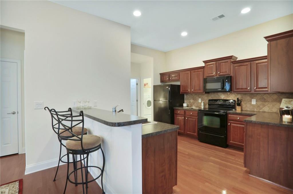 2595 Grapevine Circle