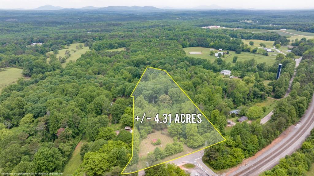 6803 Old Cornelia Highway