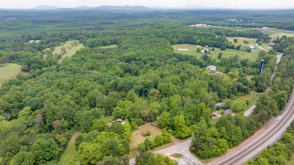 6803 Old Cornelia Highway