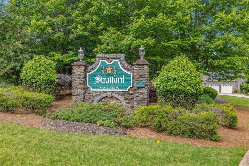 6126 Foxmoor Court