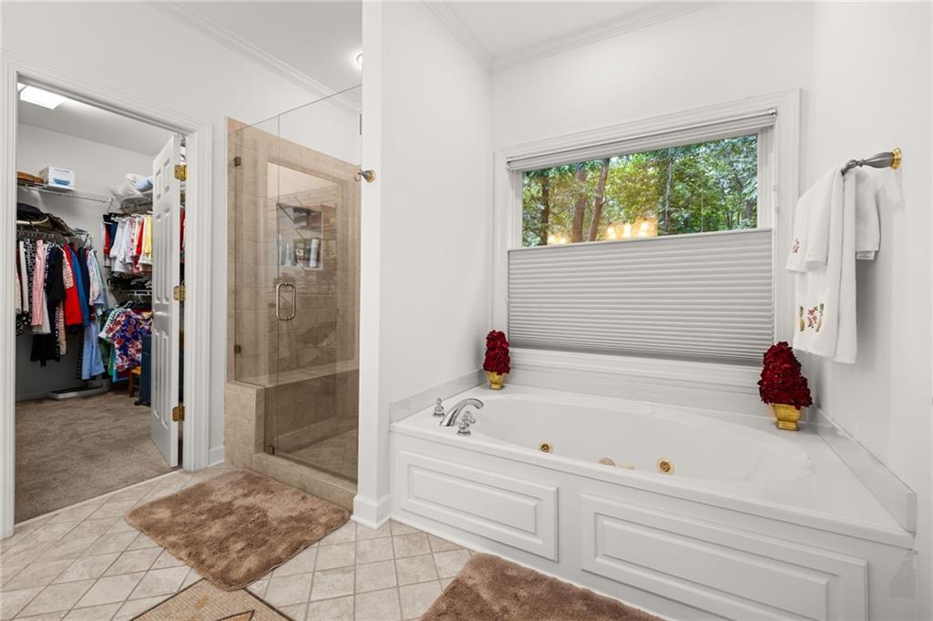 6126 Foxmoor Court