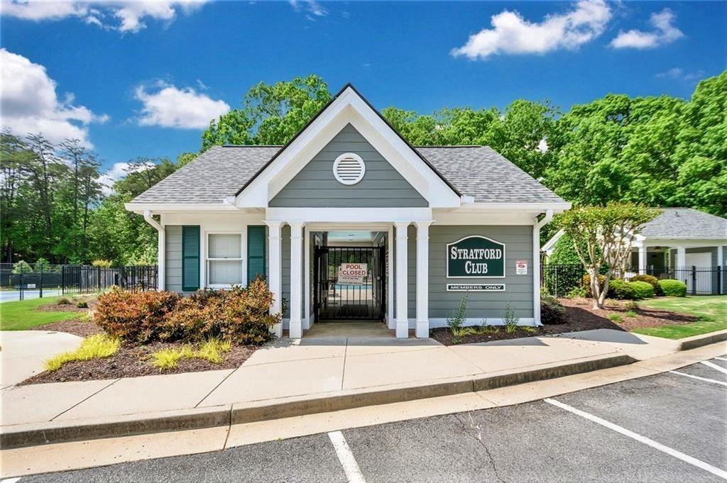 6126 Foxmoor Court
