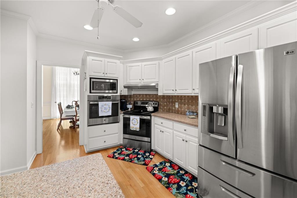 6126 Foxmoor Court