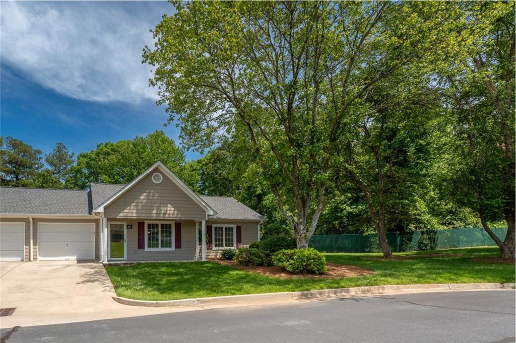 3003 Bentley Park Circle