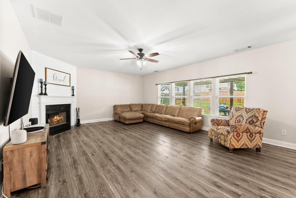 1208 LOOWIT FALLS Court