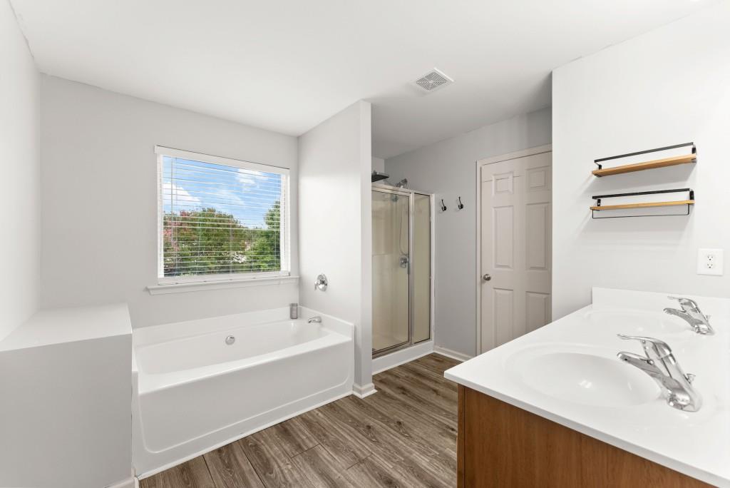 1208 LOOWIT FALLS Court