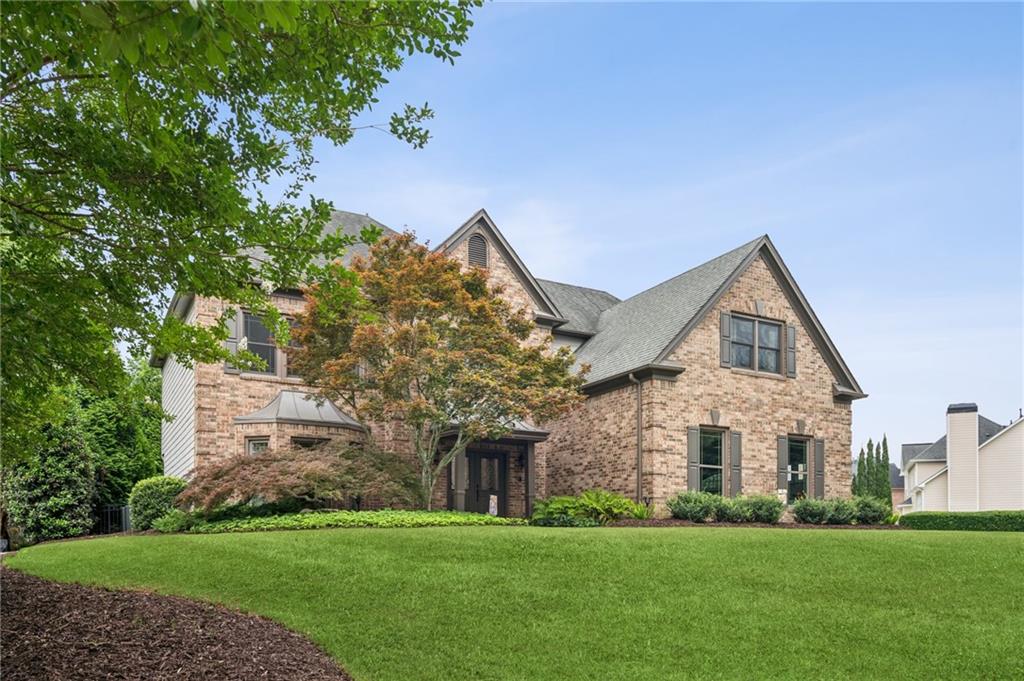 1800 Hunters Moon Drive