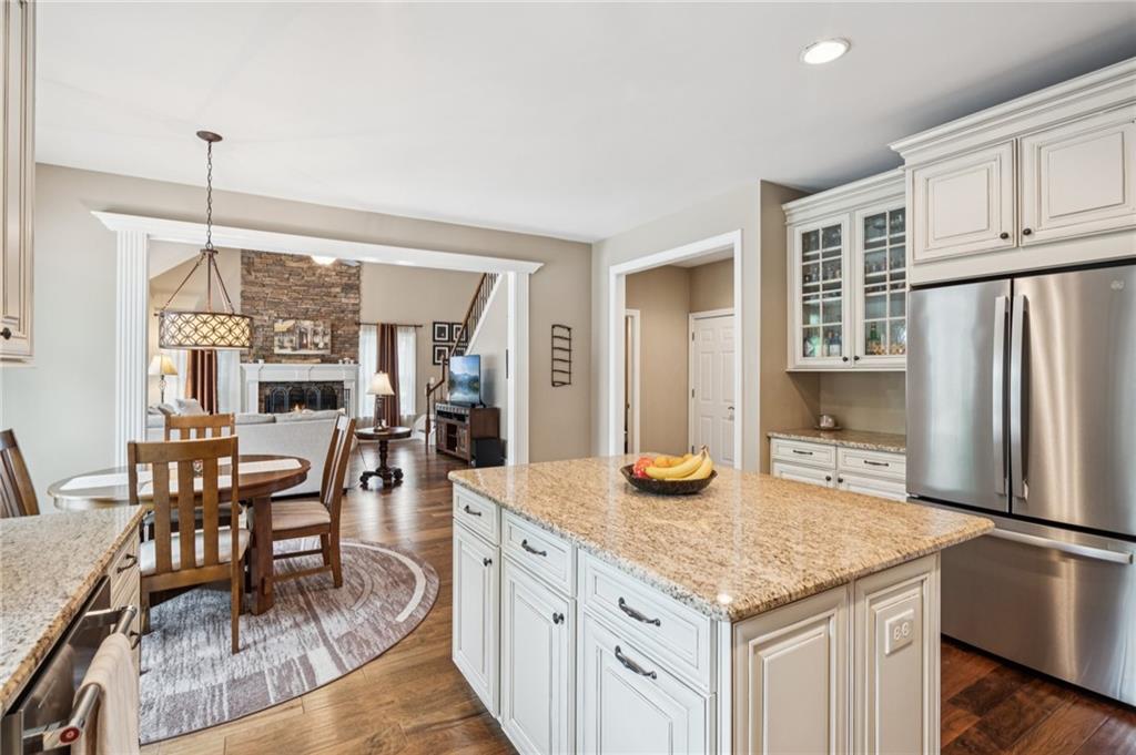 1800 Hunters Moon Drive