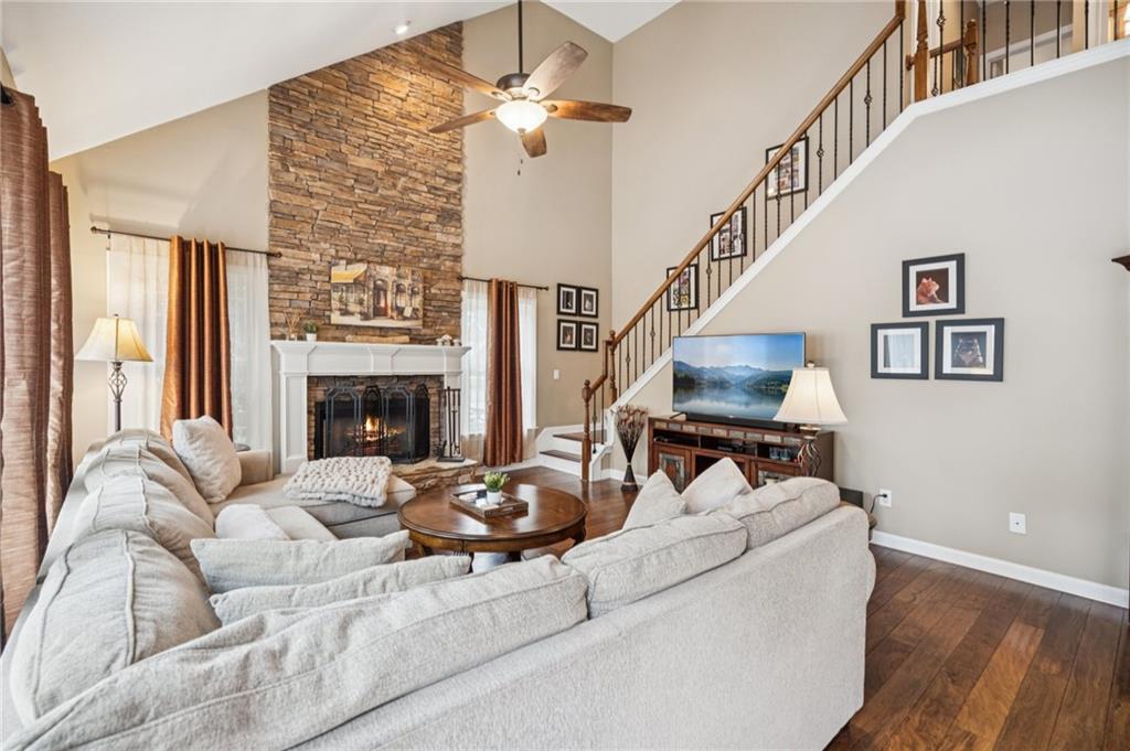 1800 Hunters Moon Drive