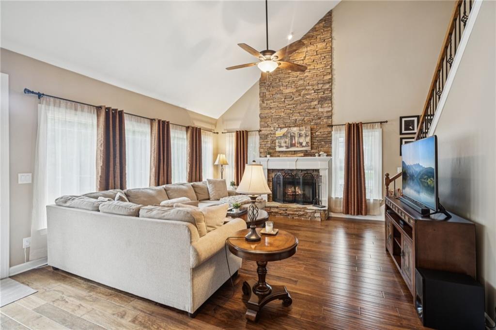 1800 Hunters Moon Drive