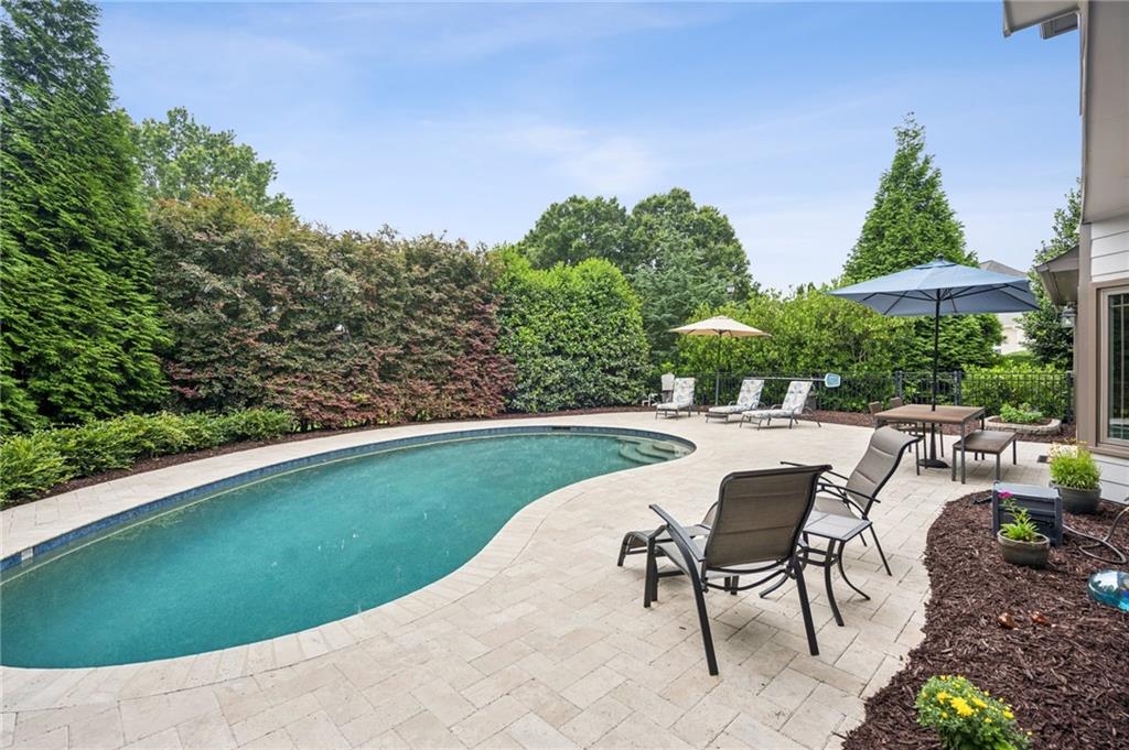 1800 Hunters Moon Drive