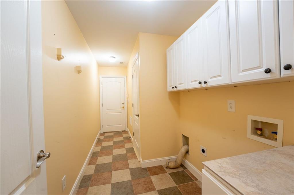 3498 Hickory Lake Drive