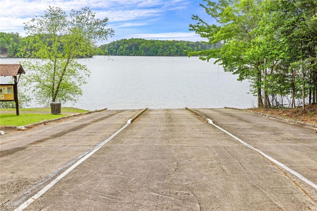 3498 Hickory Lake Drive