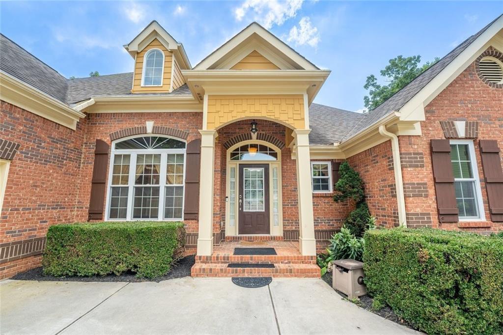 3498 Hickory Lake Drive