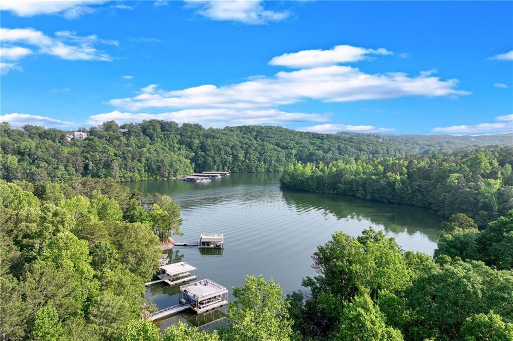 2020 War Hill Park Road