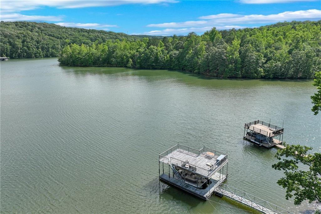 2020 War Hill Park Road