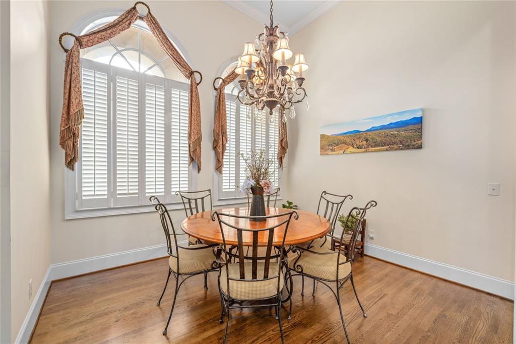 311 Vinings Walk