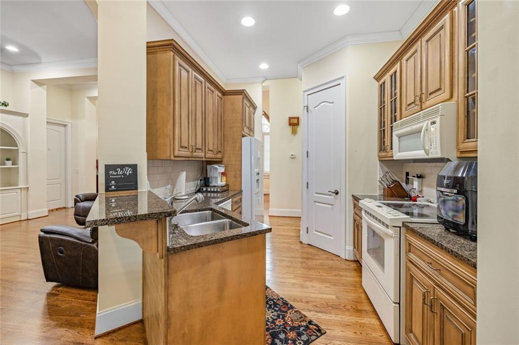311 Vinings Walk