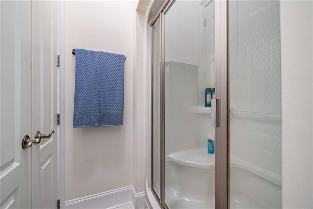 311 Vinings Walk