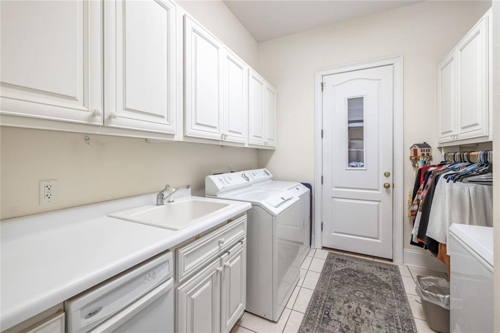 311 Vinings Walk