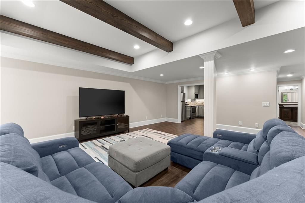 3311 Marina View Way