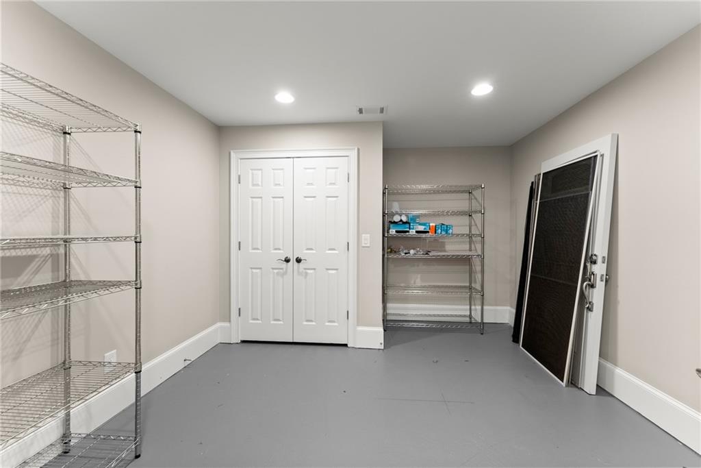 3311 Marina View Way