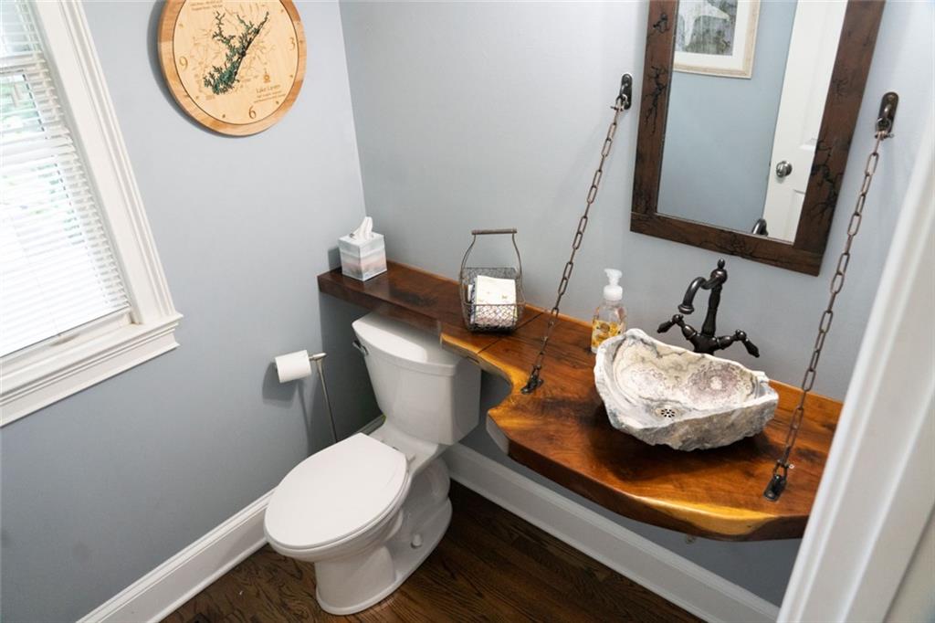 8575 Anchor On Lanier Court